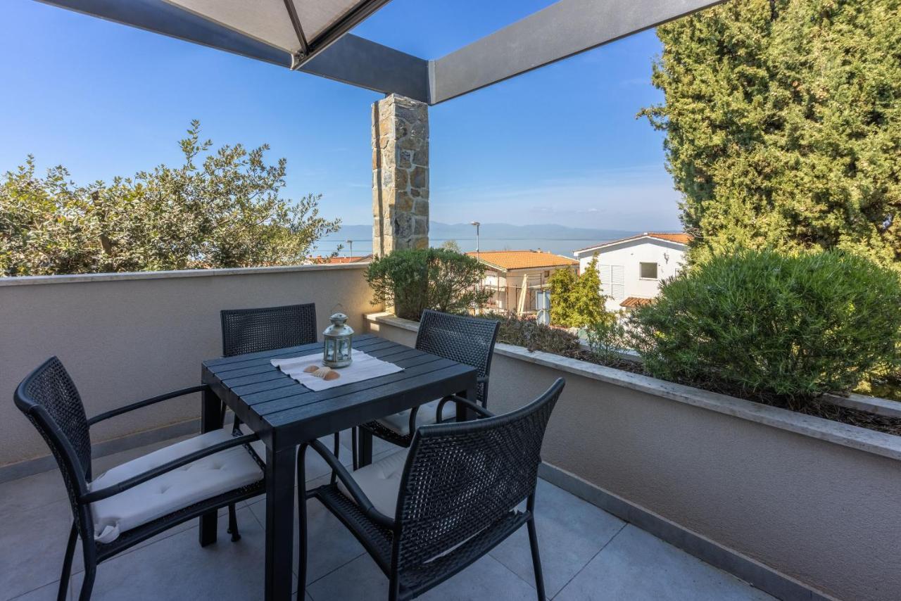 Apartment Vito Njivice Kültér fotó